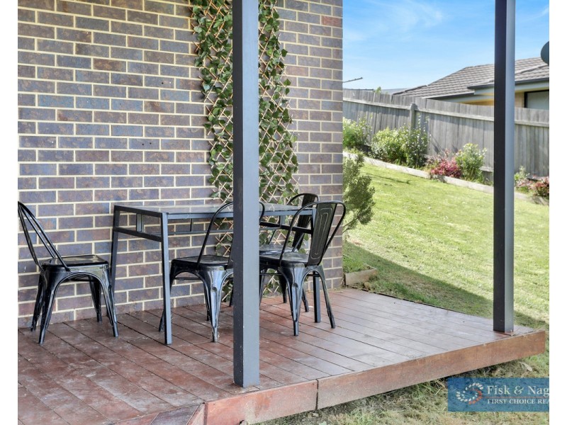 6 Howard Avenue, Bega NSW 2550