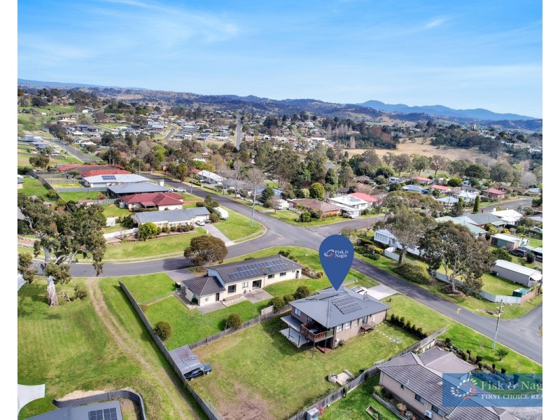 6 Howard Avenue, Bega NSW 2550