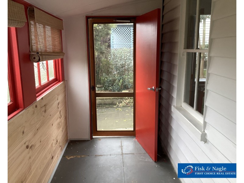 4 Minyama Parade, Bega NSW 2550