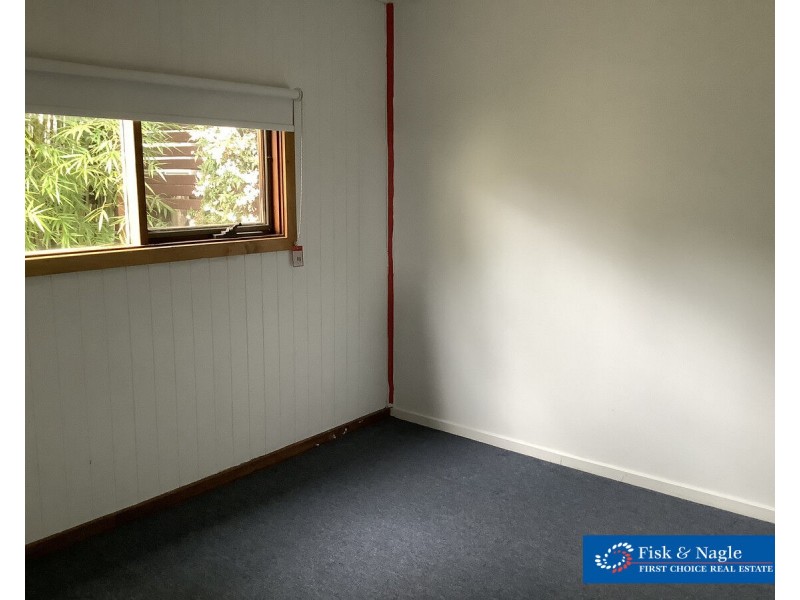 4 Minyama Parade, Bega NSW 2550