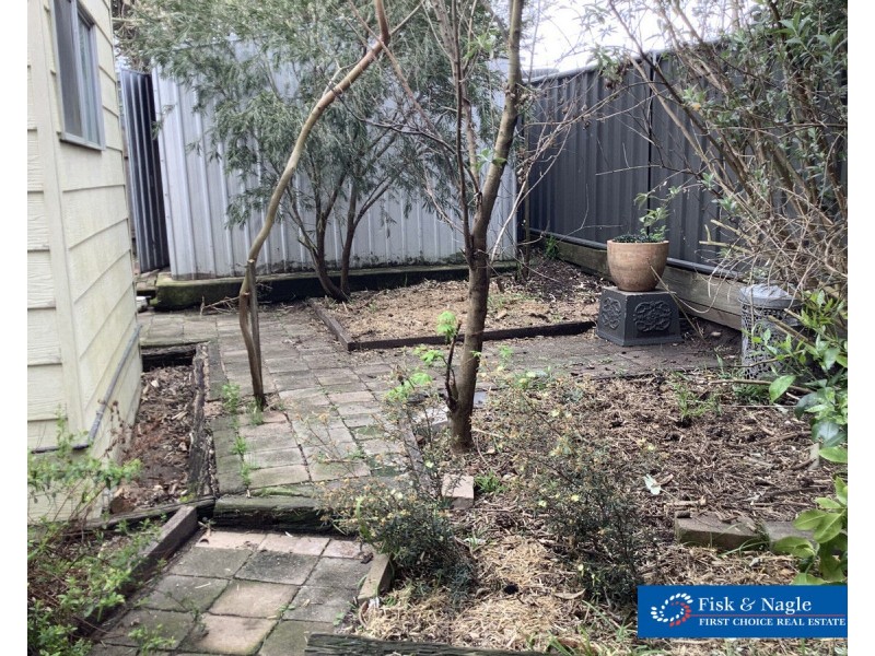 4 Minyama Parade, Bega NSW 2550