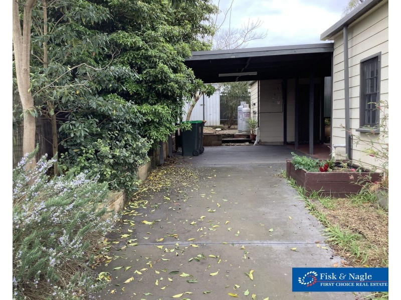 4 Minyama Parade, Bega NSW 2550