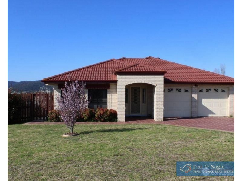 5 Yuin Place, Bega NSW 2550