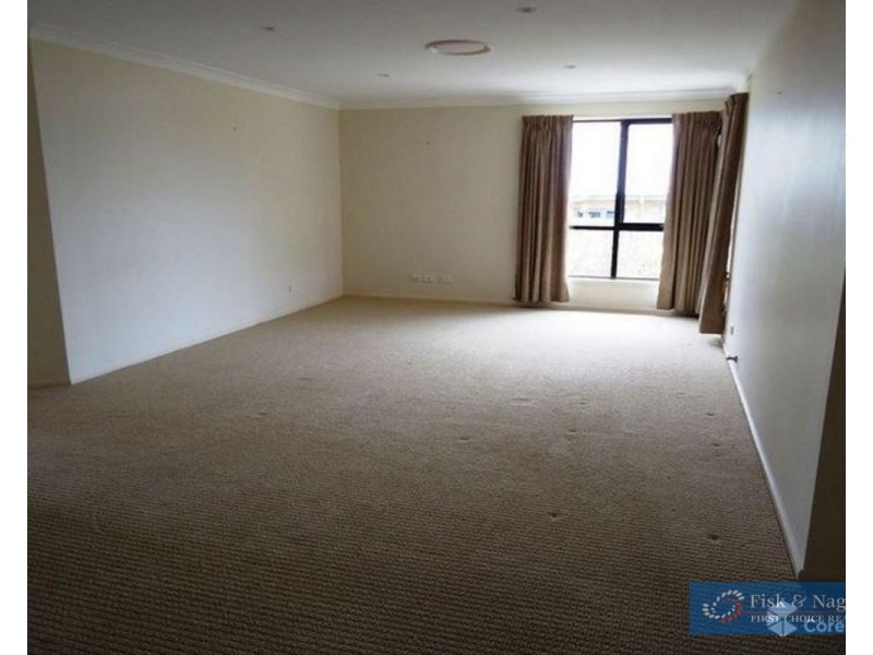 5 Yuin Place, Bega NSW 2550