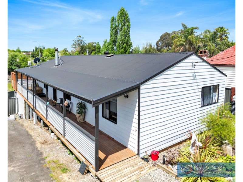 52 Valley Street, Bega NSW 2550