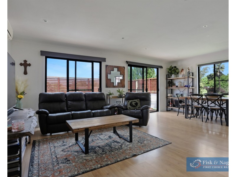 52 Valley Street, Bega NSW 2550