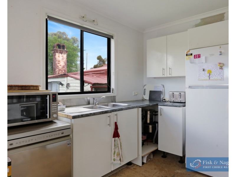 52 Valley Street, Bega NSW 2550