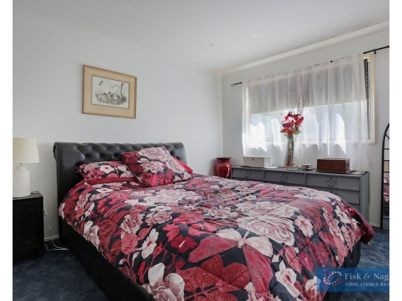 52 Valley Street, Bega NSW 2550