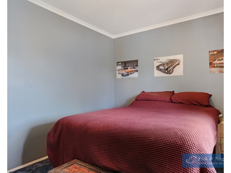 52 Valley Street, Bega NSW 2550