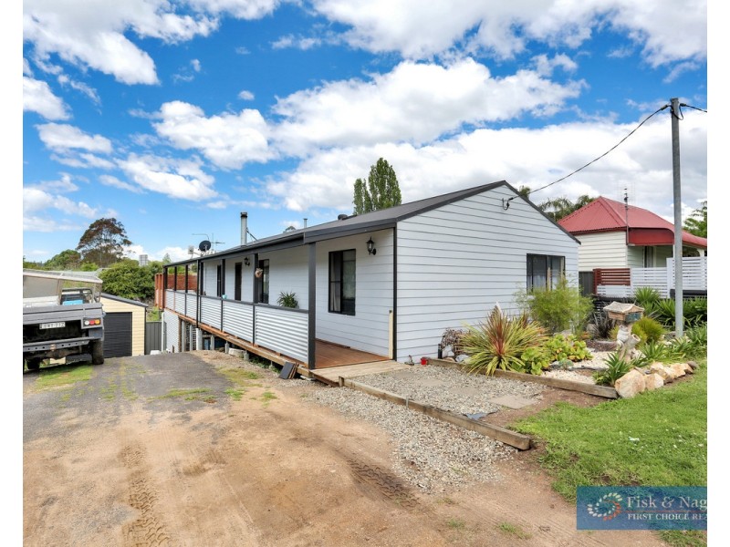52 Valley Street, Bega NSW 2550