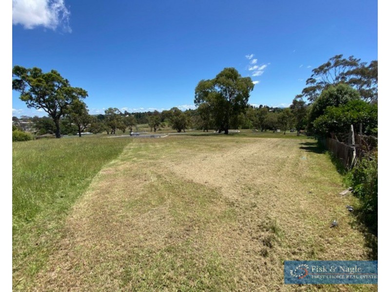 21 Sea Lace Place, Bega NSW 2550