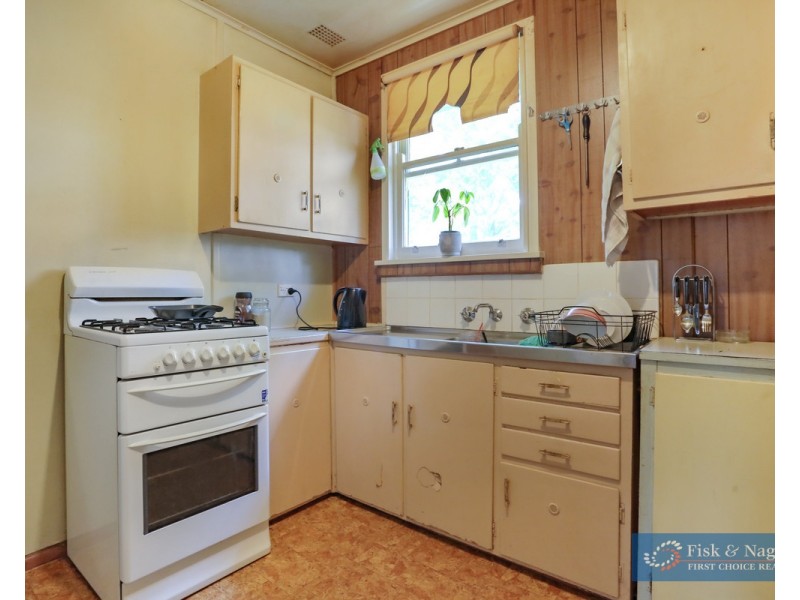 50 Meringo Street, Bega NSW 2550