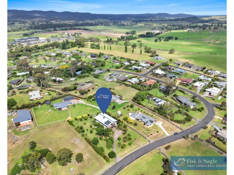 64 Glen Mia Drive, Bega NSW 2550