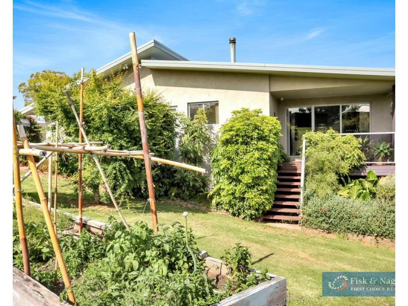 64 Glen Mia Drive, Bega NSW 2550