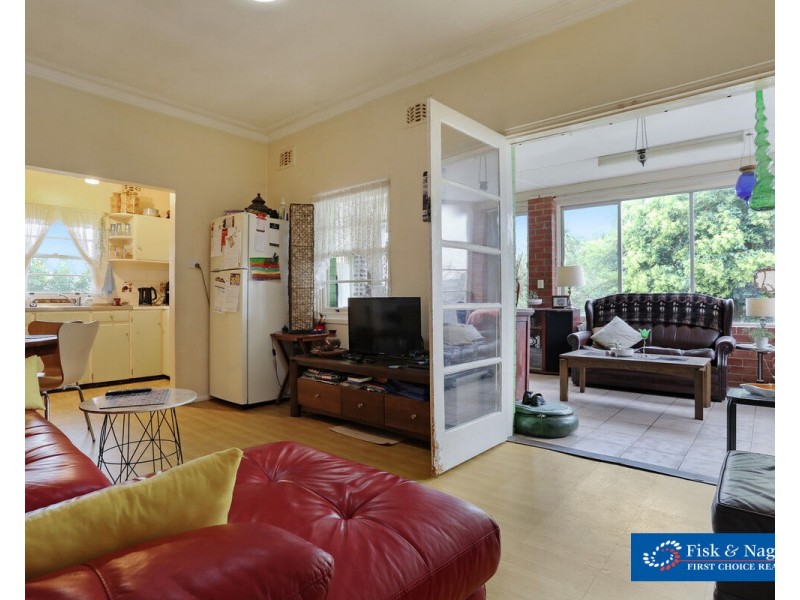 16 Watson Street, Bega NSW 2550