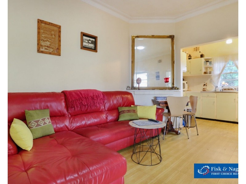 16 Watson Street, Bega NSW 2550