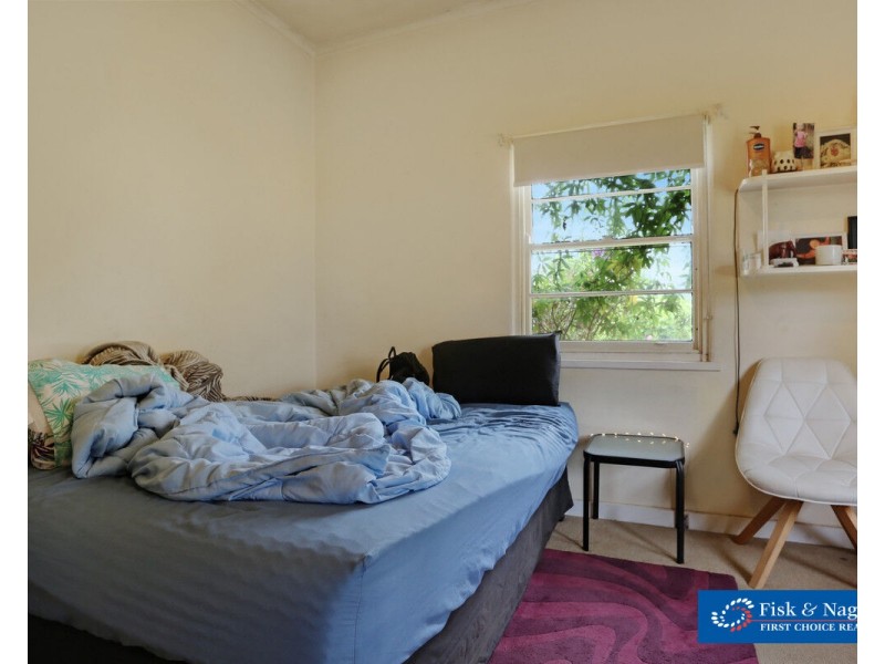 16 Watson Street, Bega NSW 2550