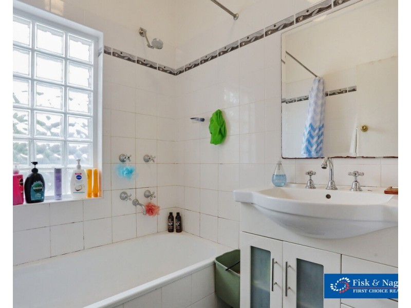 16 Watson Street, Bega NSW 2550