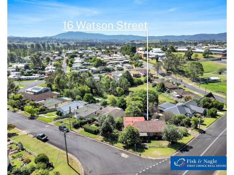 16 Watson Street, Bega NSW 2550