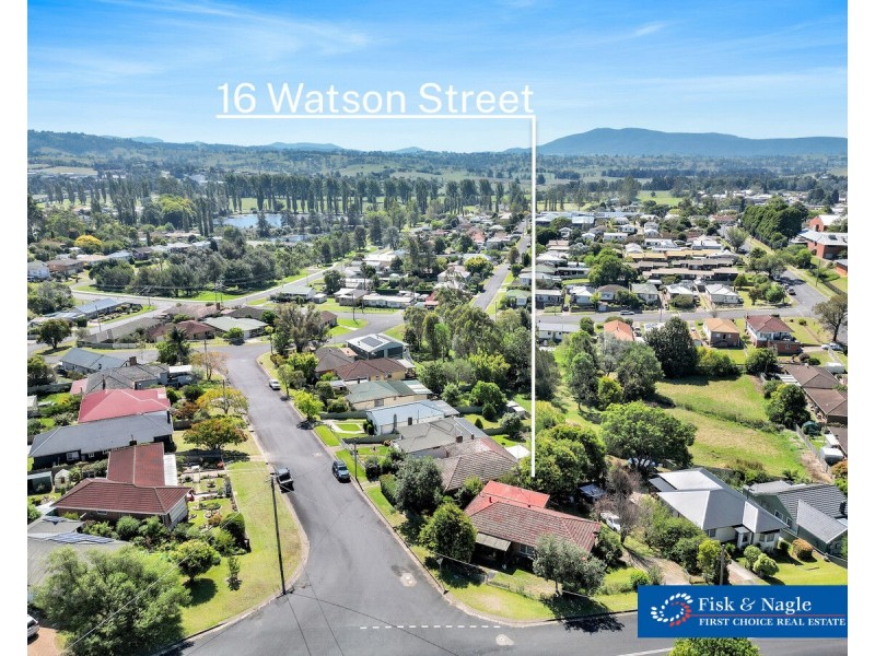 16 Watson Street, Bega NSW 2550