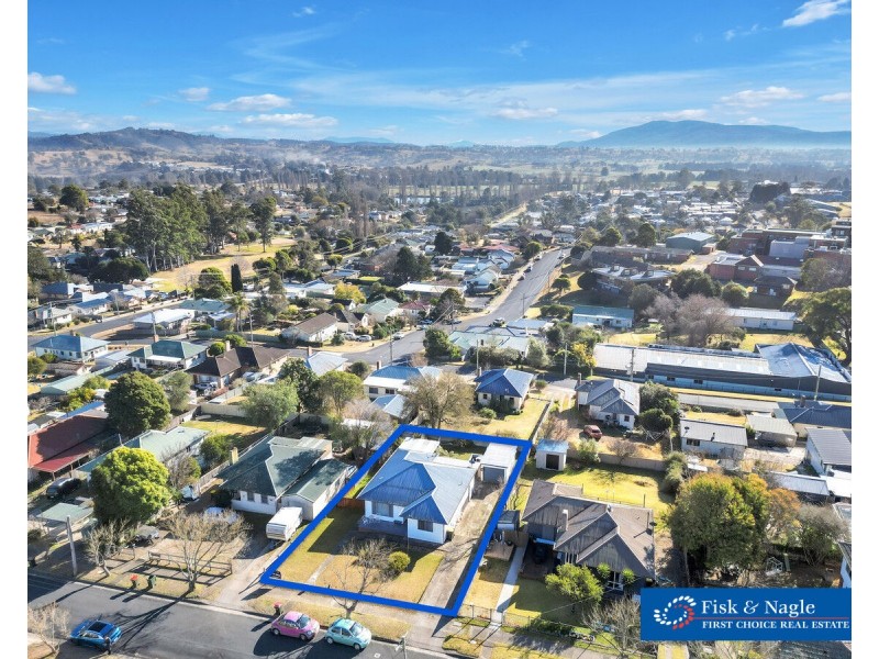 3 Blomfield Avenue, Bega NSW 2550