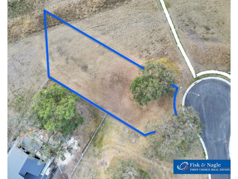 3 Sea Lace Place, Bega NSW 2550