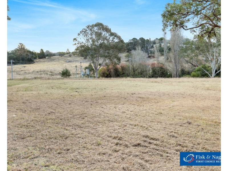 3 Sea Lace Place, Bega NSW 2550