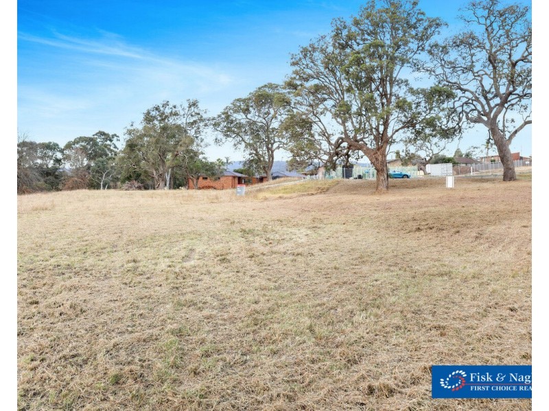 3 Sea Lace Place, Bega NSW 2550