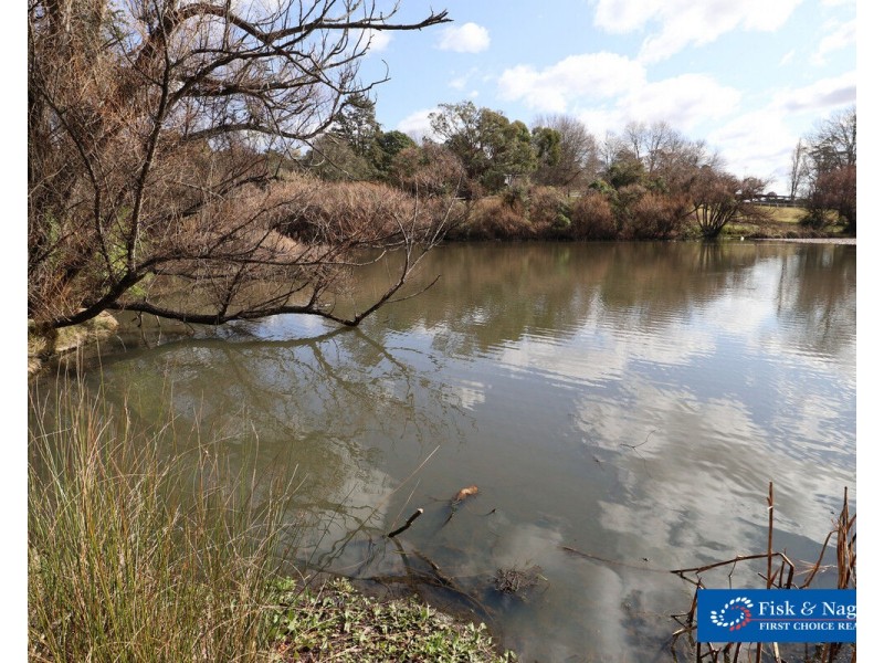 3 Sea Lace Place, Bega NSW 2550