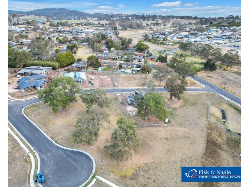 3 Sea Lace Place, Bega NSW 2550