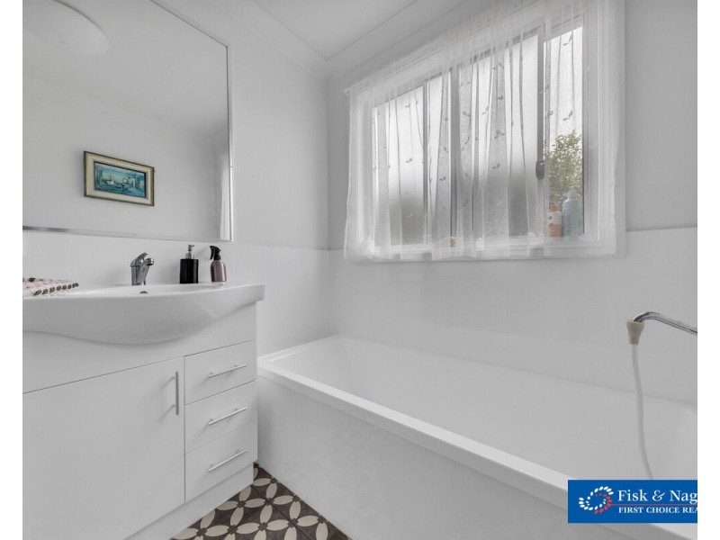 6 Hood Street, Candelo NSW 2550
