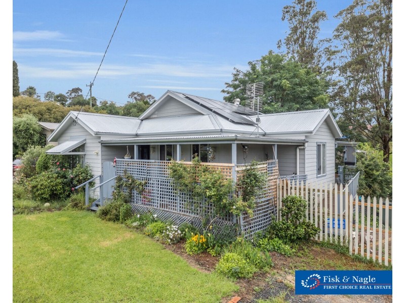 6 Hood Street, Candelo NSW 2550