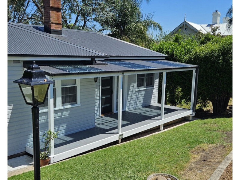 42 Belmore Street, Bega NSW 2550