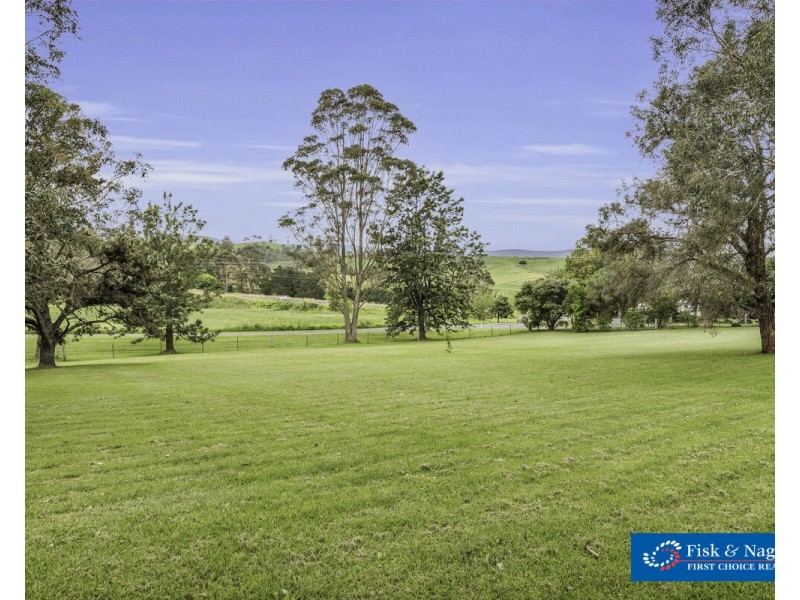 2 Miners Close, Bega NSW 2550