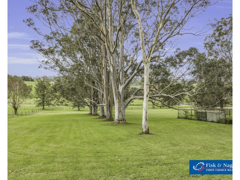 2 Miners Close, Bega NSW 2550