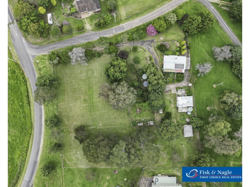 2 Miners Close, Bega NSW 2550