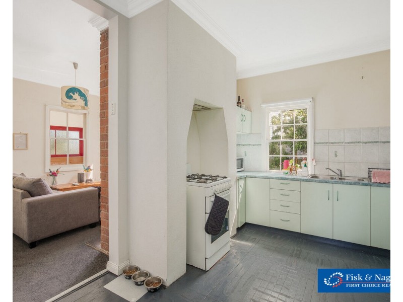 4 Minyama Parade, Bega NSW 2550