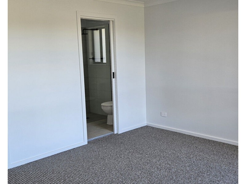 87 Glen Mia Drive, Bega NSW 2550