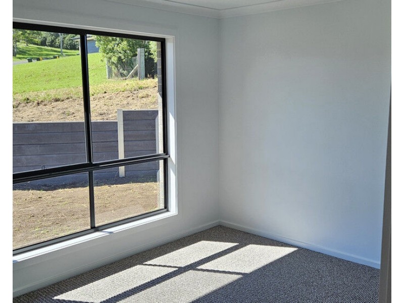 87 Glen Mia Drive, Bega NSW 2550