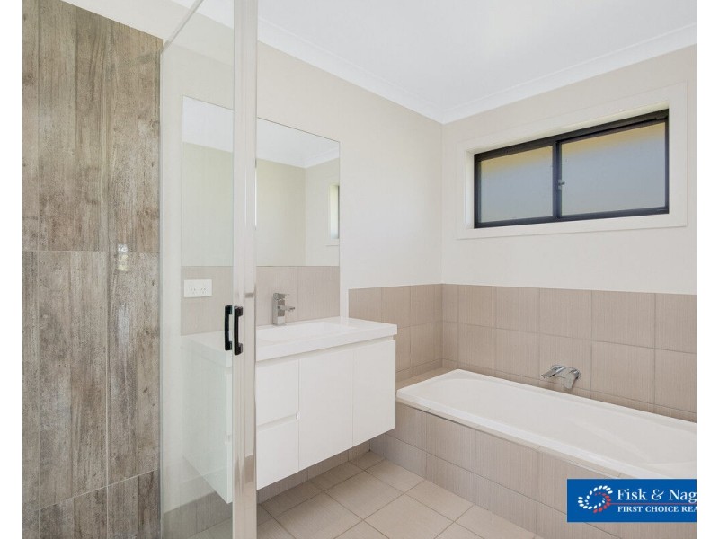 5 Denison Close, Bega NSW 2550