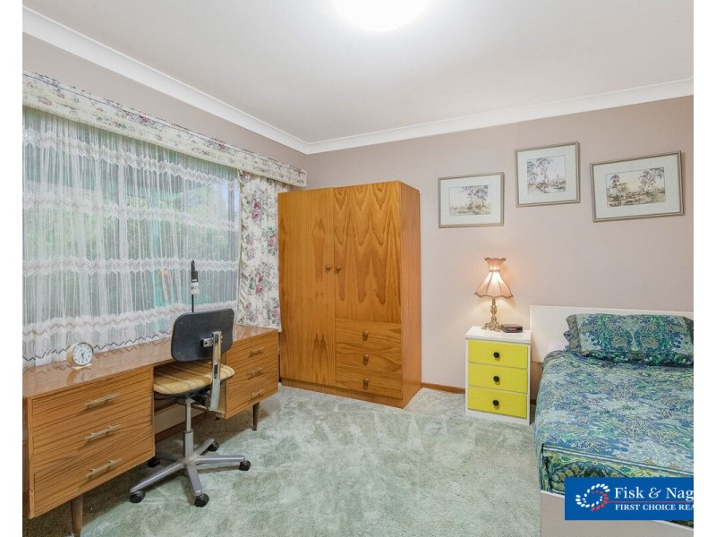 6 Minyama Parade, Bega NSW 2550