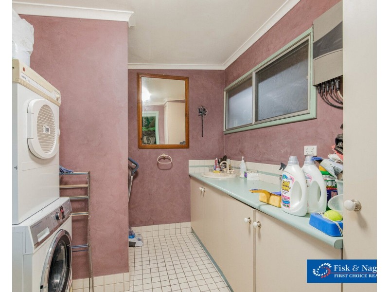 6 Minyama Parade, Bega NSW 2550