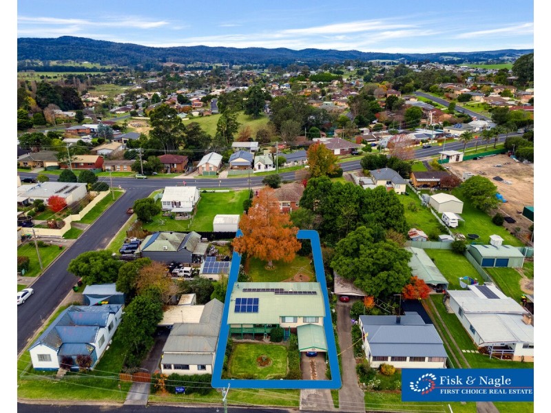 6 Minyama Parade, Bega NSW 2550