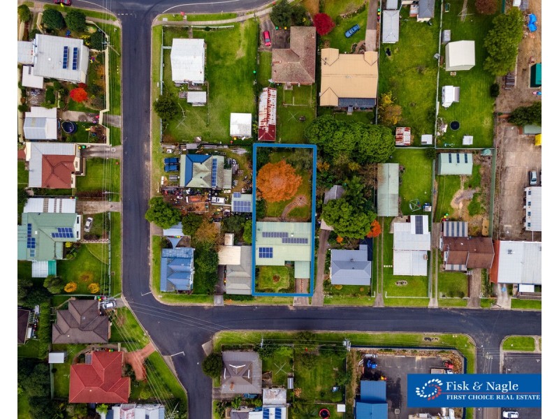 6 Minyama Parade, Bega NSW 2550