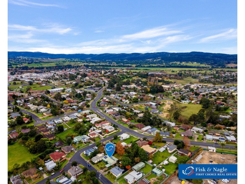 6 Minyama Parade, Bega NSW 2550