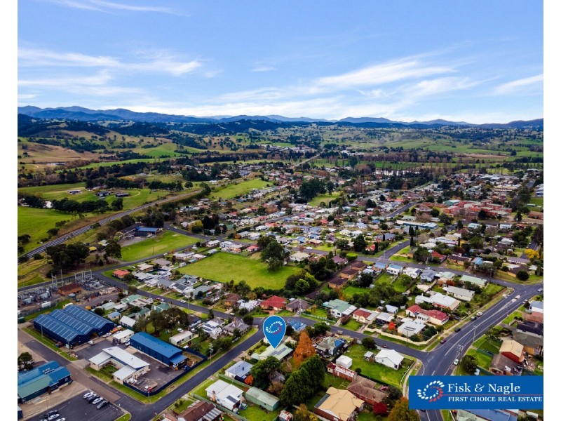 6 Minyama Parade, Bega NSW 2550