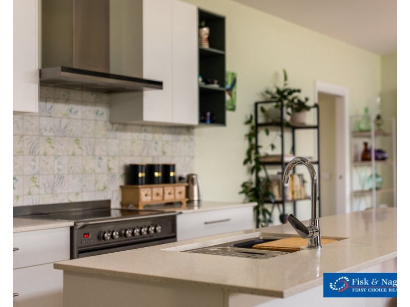 27 Curyo Lane, Bega NSW 2550