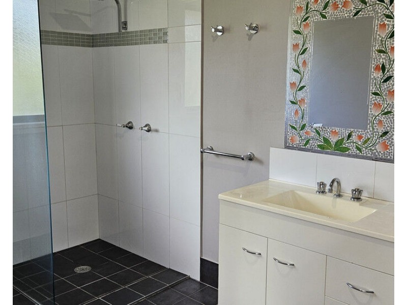 4 Max Slater Drive, Bega NSW 2550