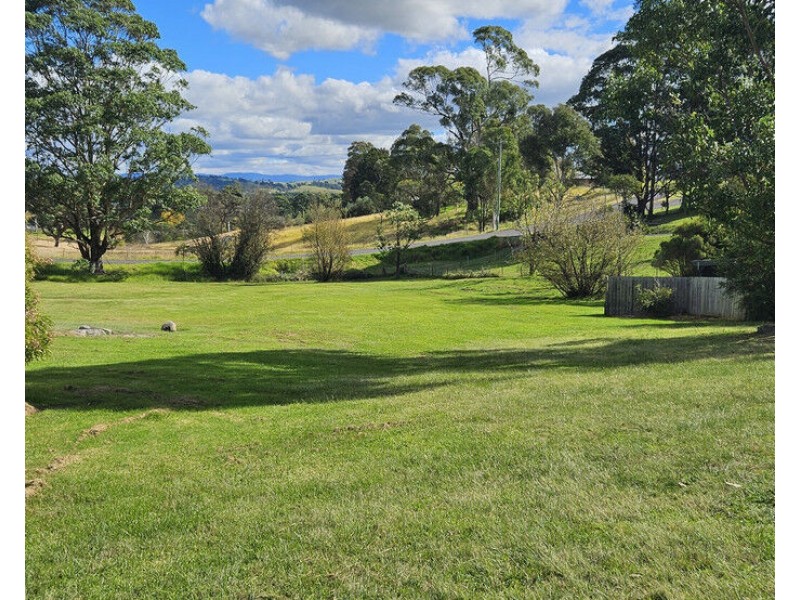 4 Max Slater Drive, Bega NSW 2550