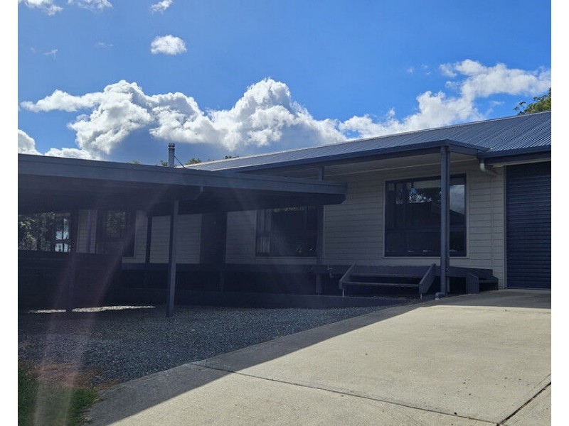 4 Max Slater Drive, Bega NSW 2550